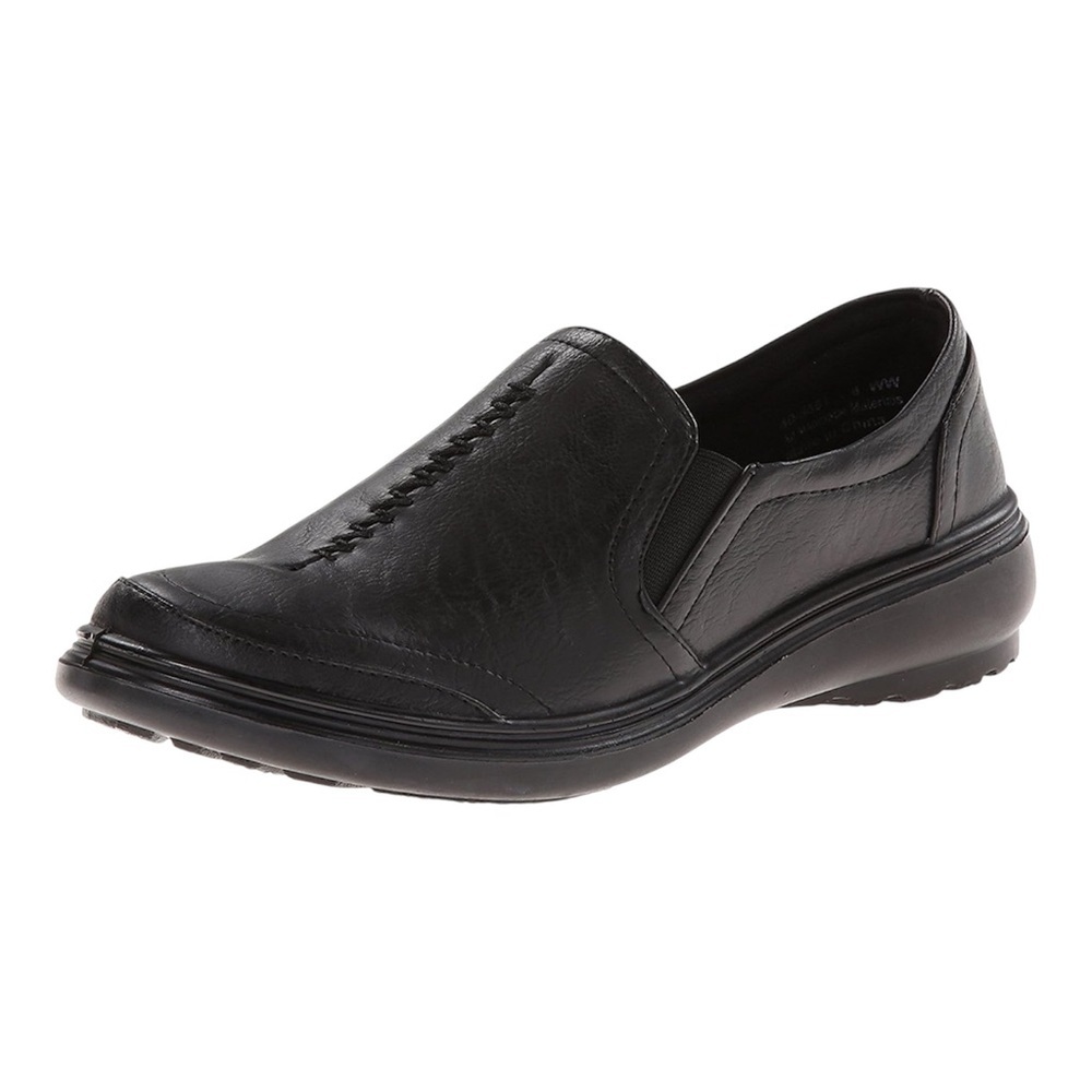 Easy Street Women's Ultimate Sneaker